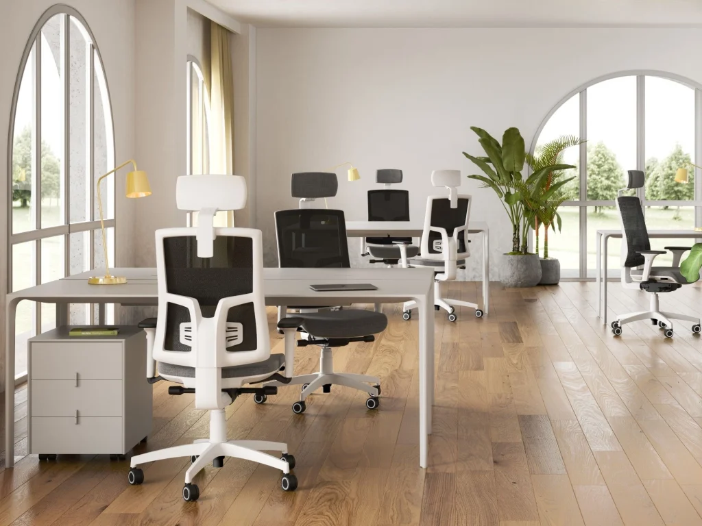 Krzesło obrotowe z białym stelarzem